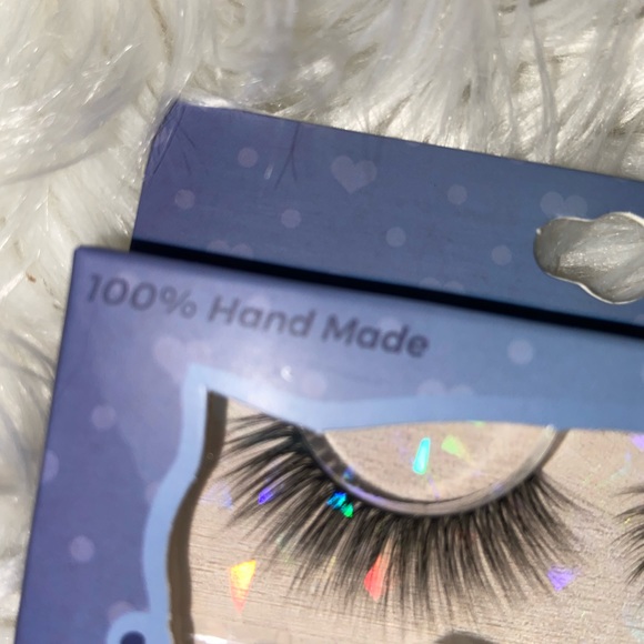100% Handmade 3D Mink cruelty free vegan Lashes - Picture 2 of 3